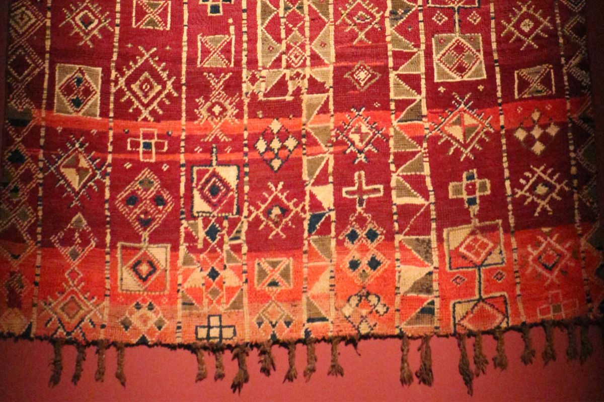 Zemmour Rug: The Red Berber Flatweave Explained Zemmour Rug: The Red Berber Flatweave